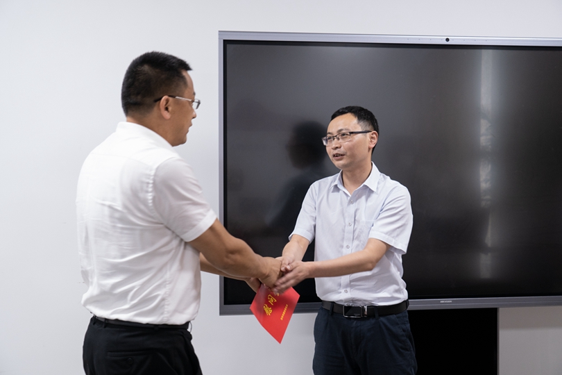 DSC01102.jpg DSC01102.jpg