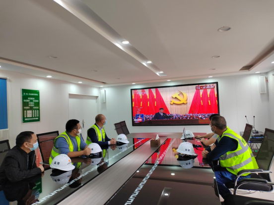 221016觀盛會催人奮進  展未來豪情滿懷——宜發(fā)展集團系統(tǒng)組織集中觀看黨的二十大開幕會直播盛況411.png